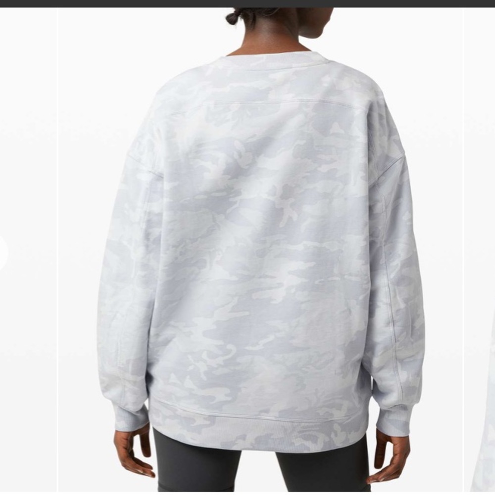 ❗️SOLD❗️2020 Lululemon Grey Camouflage LS Perfectly  Crew Sweatshirt Si… - Picture 2 of 6